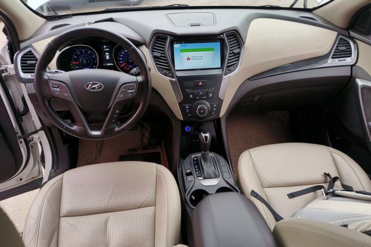 Used Hyundai Santa Fe 2013 2.0T Automatic Two-Wheel Drive Fashion Edition