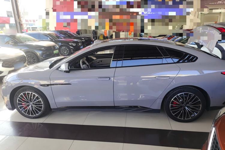 Used BYD Han 2025 EV with 701 km of Laser Radar-Enabled Intelligent Driving
