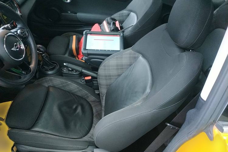 Used  MINI 2016 1.5T COOPER
