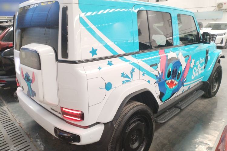 Used  V23 2025 401 Two-Wheel Drive Intelligent Driving Version
