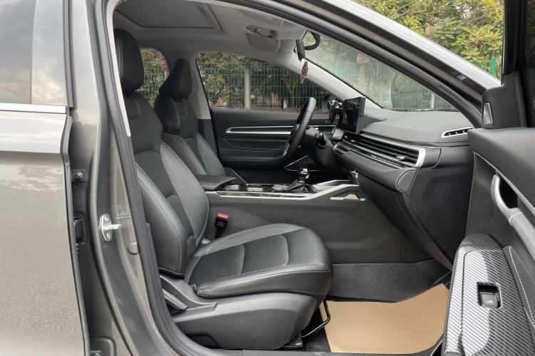 Used Geely Auto Emgrand 2023 4th Generation Champion Edition 1.5L CVT Prestige Model
