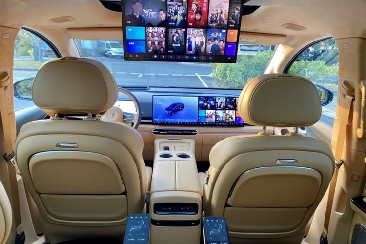 Used VOYAH Dream 2025 PHEV Four-Wheel-Drive Flagship Kunpeng Edition