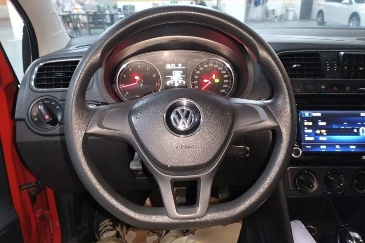 Used Volkswagen Polo 2014 1.4L Automatic Comfort Edition
