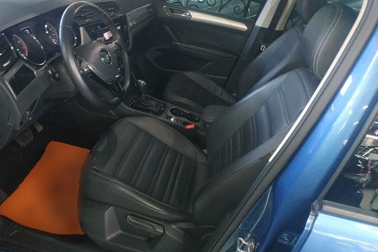 Used Volkswagen Touran 2016 Volkswagen Touran L 280TSI DSG Comfort Edition
