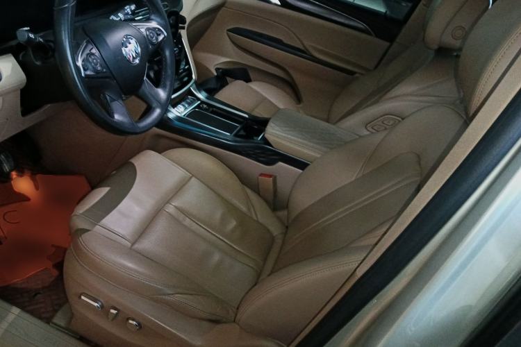 Used Buick GL8 2020 ES Land Cruiser 653T Luxury Model
