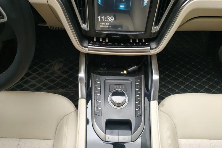 Used Zotye T800 2018 2.0T Automatic Prestige Smart Connectivity 7-Seater
