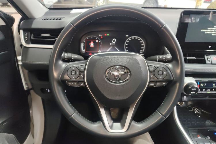 Used Toyota Wildlander 2023 2.0L CVT Four-Wheel Drive Luxury PLUS Edition
