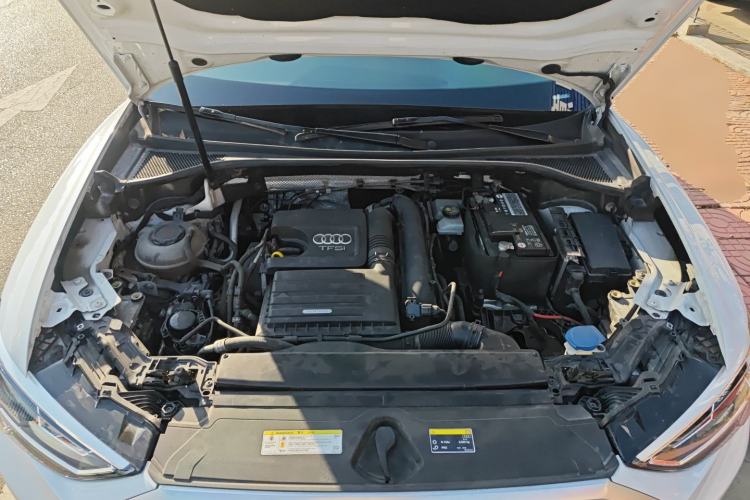 Used Audi Q3 2019 35 TFSI Fashionable and Elegant Model
