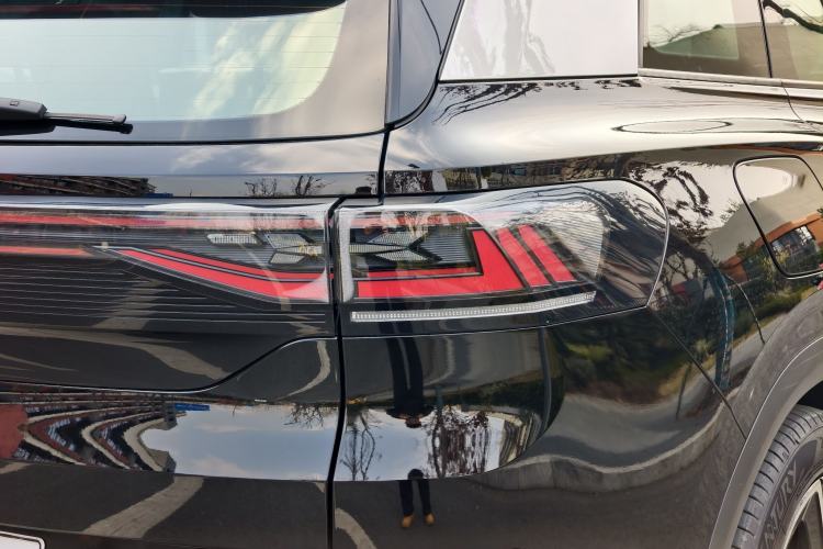 Used Volkswagen ID.6 X 2021 Pro Smart Long-Range Edition
