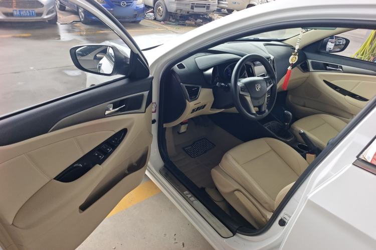 Used Changan Eado 2016 1.6L Manual Fashion Edition
