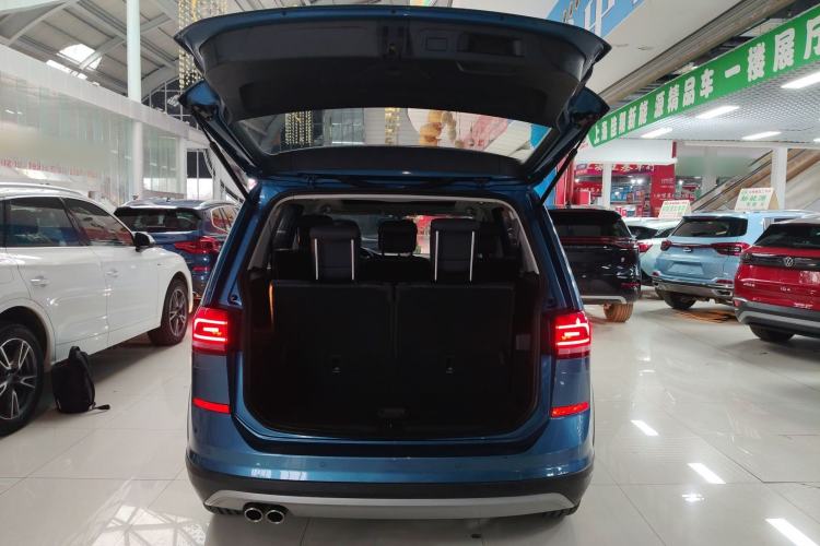 Used Volkswagen Touran 2018 Volkswagen Touran L 280TSI DSG Boundary Edition 7 Seats China V Emission Standard