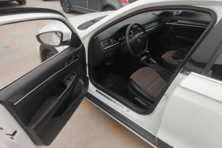 Used Volkswagen C-TREK 2017 1.6L Automatic Comfort Model
