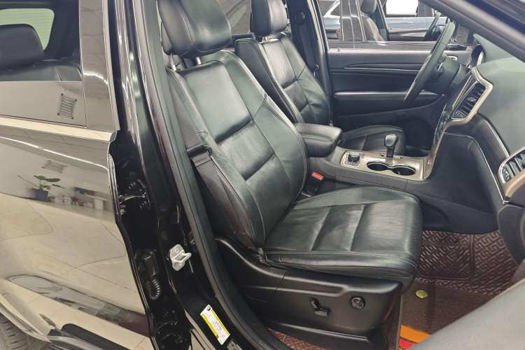 Used  Grand Cherokee 2014 3.6L Elite Navigation Edition
