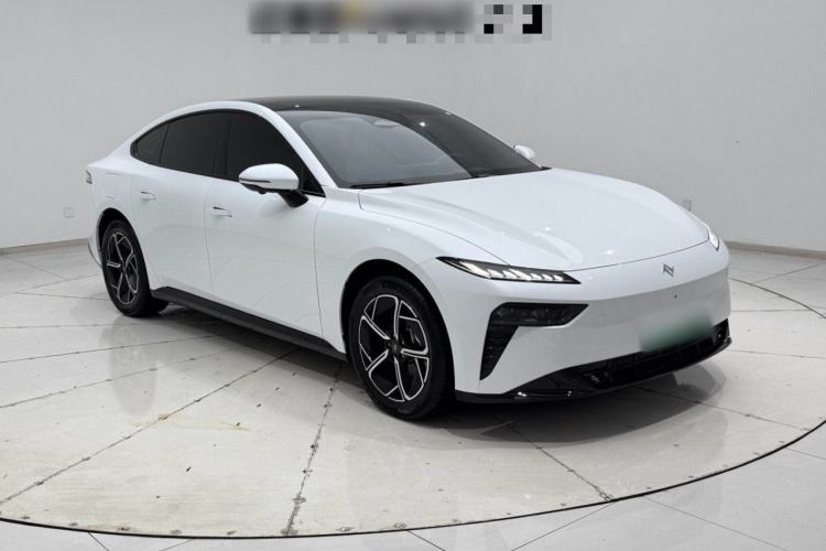 Used  eπ007 2024 Range-Extended 200 Air Edition