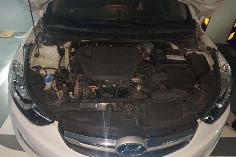 Used Hyundai Elantra 2015 1.6L Automatic Fashion Model
