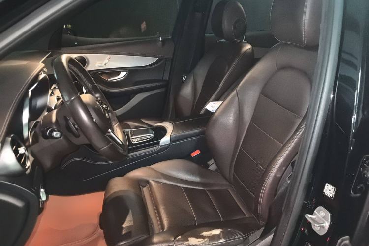 Used Mercedes-Benz GLC 2020 GLC 260 L 4MATIC Dynamic Model
