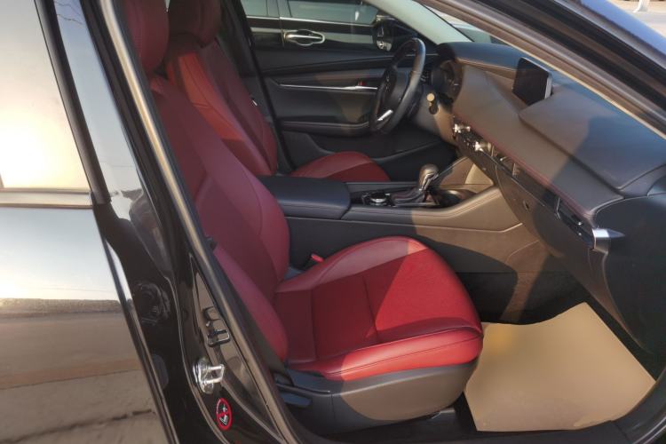 Used Mazda Mazda 3 Axela 2023 2.0L Automatic ZhiZhen Edition
