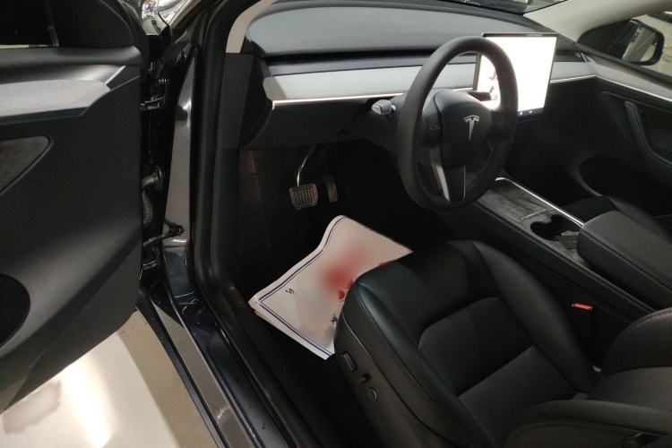 Used Tesla Model Y 2024 Rear-Wheel-Drive Version
