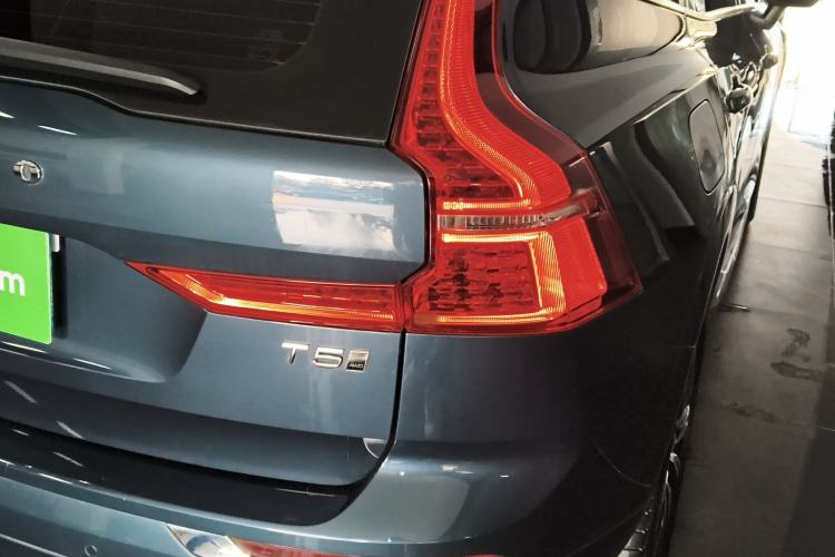 Used Volvo XC60 2021 T5 4x4 Smart Luxury Edition