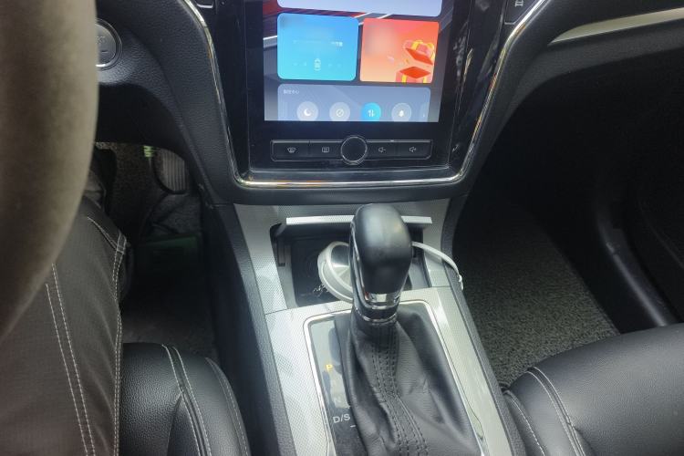 Used Roewe RX5 2019 20T Two-Wheel Drive Automatic Ali Smart Connectivity Platinum Edition
