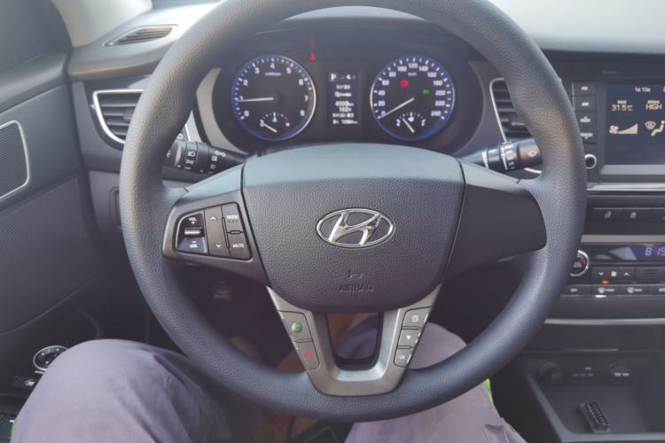 Used Hyundai Mistra 2016 1.8L Automatic Smart GLS
