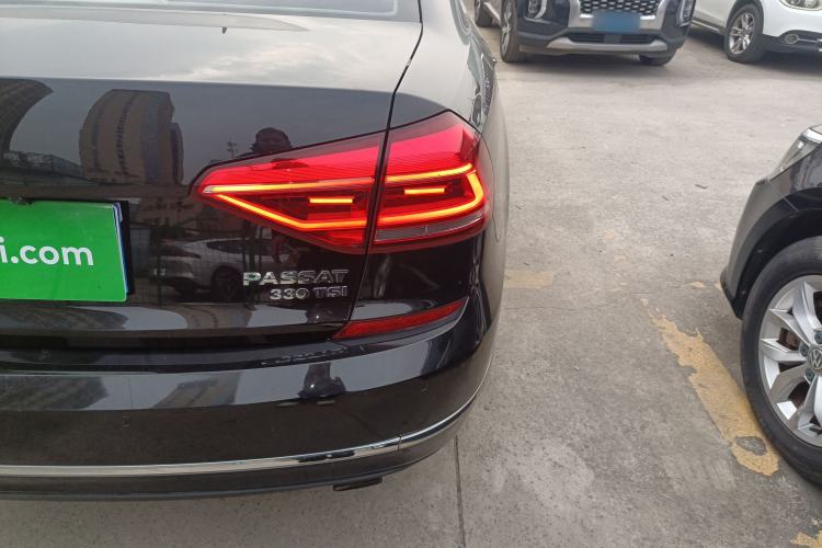 Used Volkswagen Passat 2016 330TSI DSG Luxury Edition