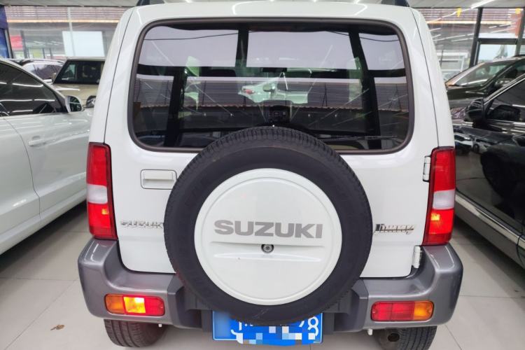 Used Suzuki Jimny 2015 1.3 AT Mode3 Navigation Edition
