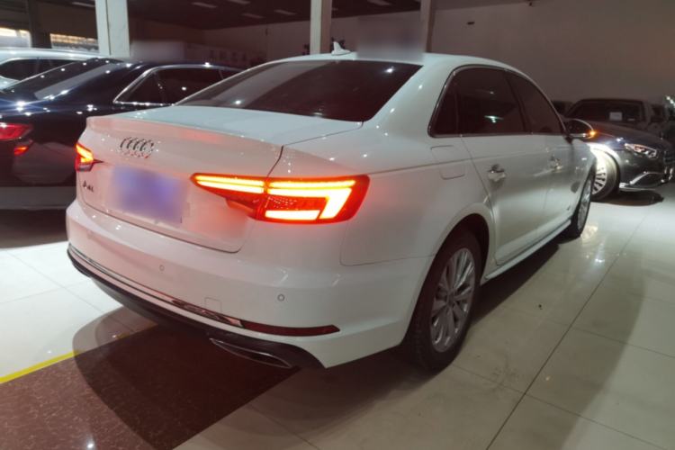Used Audi A4L 2019 40 TFSI Ambition China VI