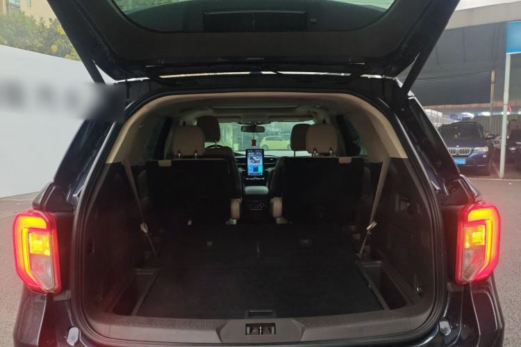 Used Ford Explorer 2020 EcoBoost 285 4x4 Platinum Edition 6 Seats
