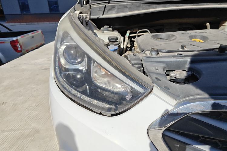 Used Hyundai ix35 2015 2.0L Automatic 2WD Smart Type China IV
