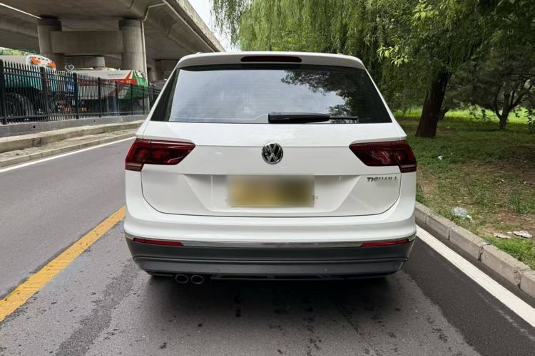 Used Volkswagen Tiguan L 2019 330TSI Automatic Two-Wheel Drive Smart Luxury Version China V Emission Standard
