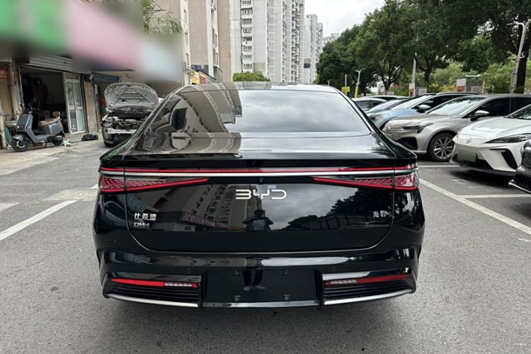 Used BYD Seal 2023 DM-i 1.5L 121km Prestige Model
