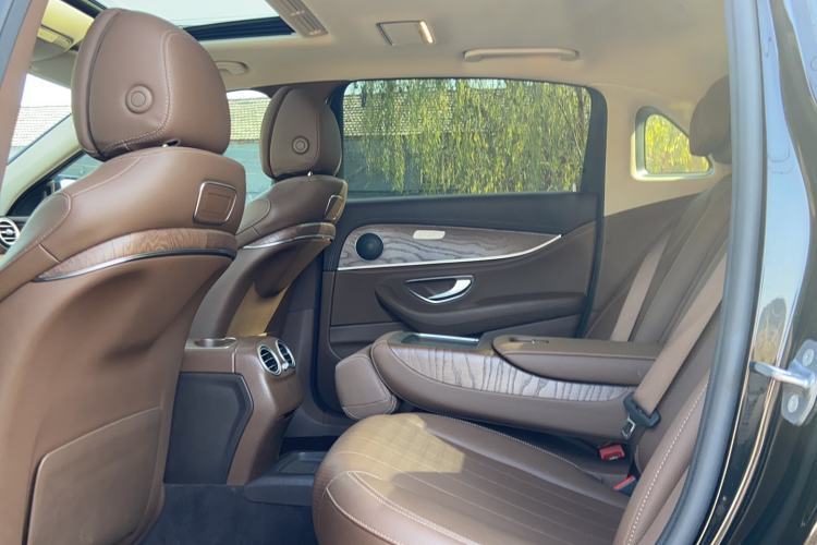 Used Mercedes-Benz E-Class 2019 E 200 L 4MATIC