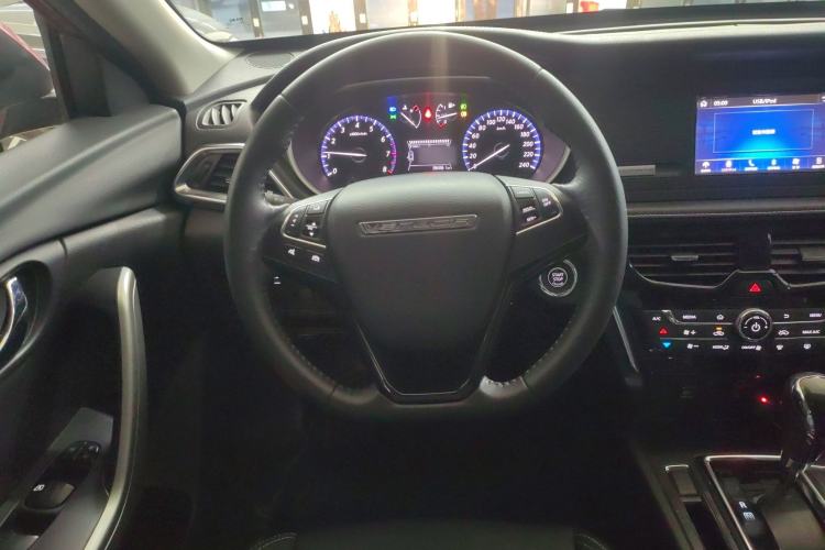 Used Venucia T90 2017 2.0L CVT Smart Edition
