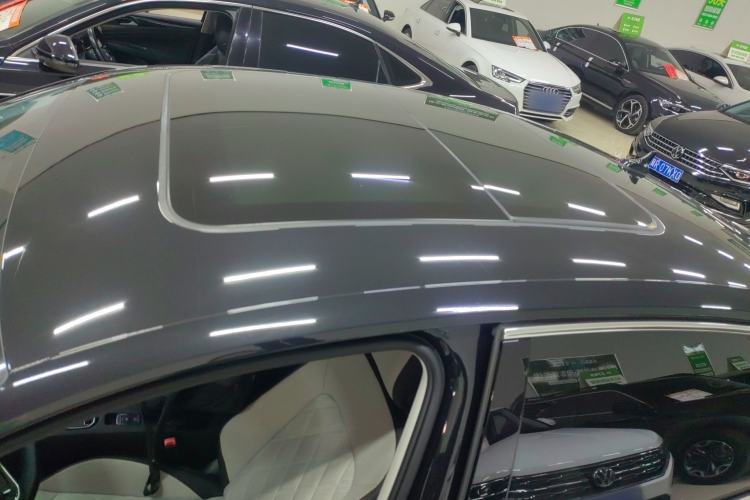 Used Volkswagen Magotan 2025 Zhongxiang Version 330TSI DSG Luxury Edition
