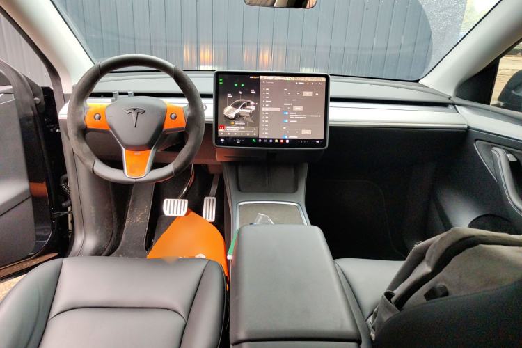 Used Tesla Model Y 2024 Rear-Wheel-Drive Version
