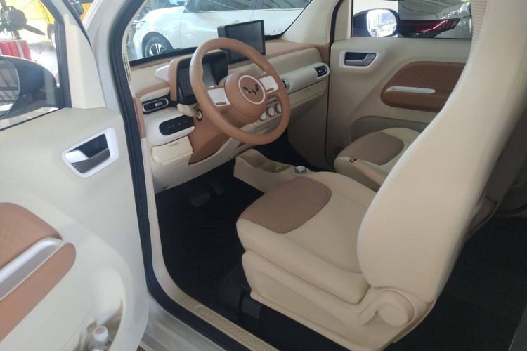 Used Wuling Hongguang MINIEV 2024 3rd Generation 215km Youth Edition
