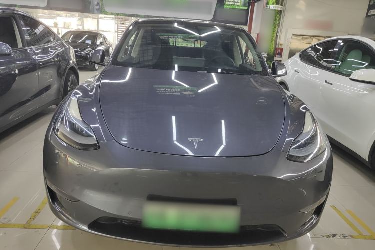 Used Tesla Model Y 2021 Long-Range All-Wheel-Drive Version
