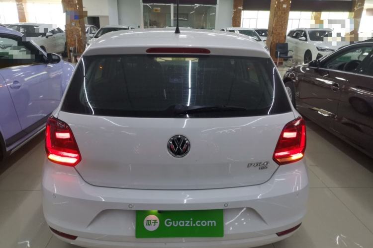 Used Volkswagen Polo 2016 1.6L Automatic Comfort Model
