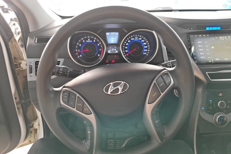 Used Hyundai Elantra 2015 1.6L Automatic Leading Model