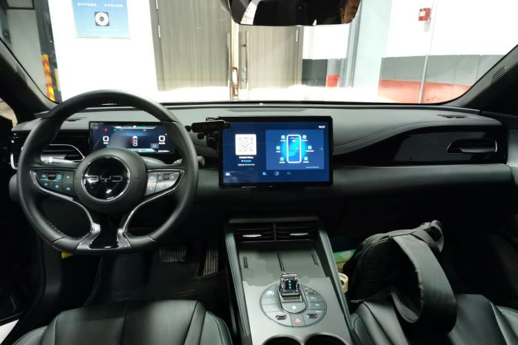 Used BYD Seal 06 New Energy 2024 DM-i 120KM Luxury Model
