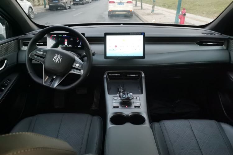 Used BYD Qin PLUS 2025 DM-i Smart Drive 55KM Leading Model
