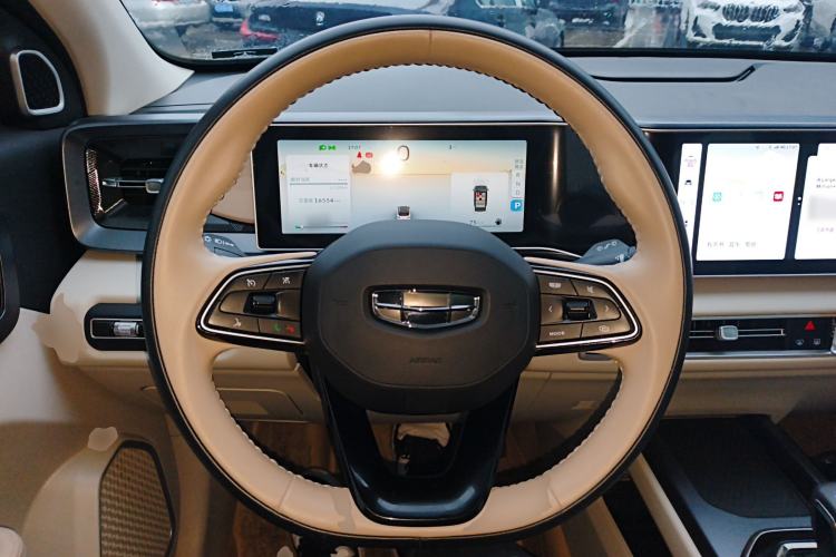 Used Geely Auto icon 2023 1.5TD Chocolate Smoothie Edition
