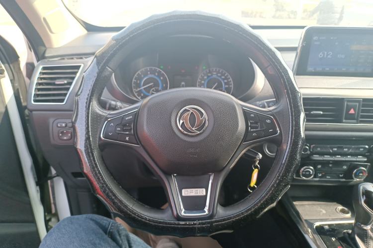 Used Dongfeng Fengon S560 2018 1.8L CVT Elite Model 7 Seats
