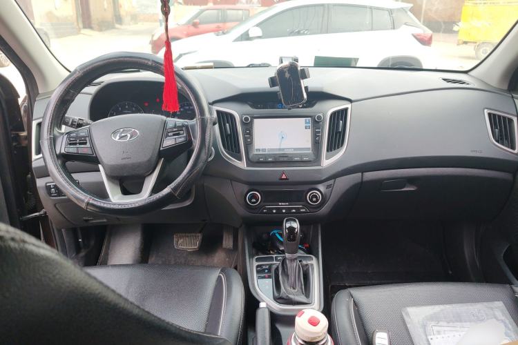 Used Hyundai ix25 2015 2.0L Automatic Two-Wheel Drive Intelligent GLS