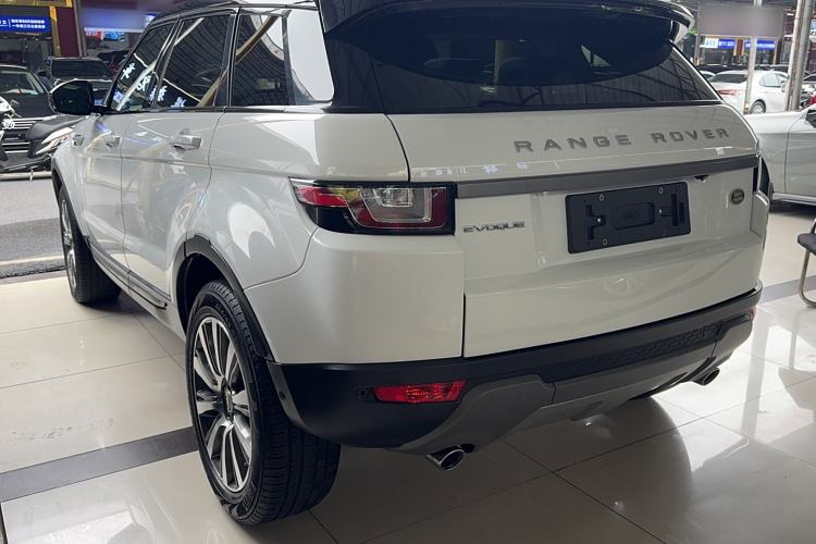 Used Land Rover Range Rover Evoque 2018 240 PS SE Smart Brilliance Edition
