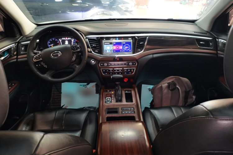 Used GAC Trumpchi GS8 2017 320T Two-Wheel Drive Luxury Smart Connectivity Version (7 Seats)
