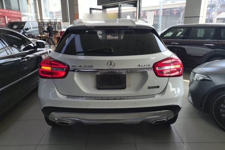 Used Mercedes-Benz GLA 2015 GLA 220 4MATIC Fashion Model