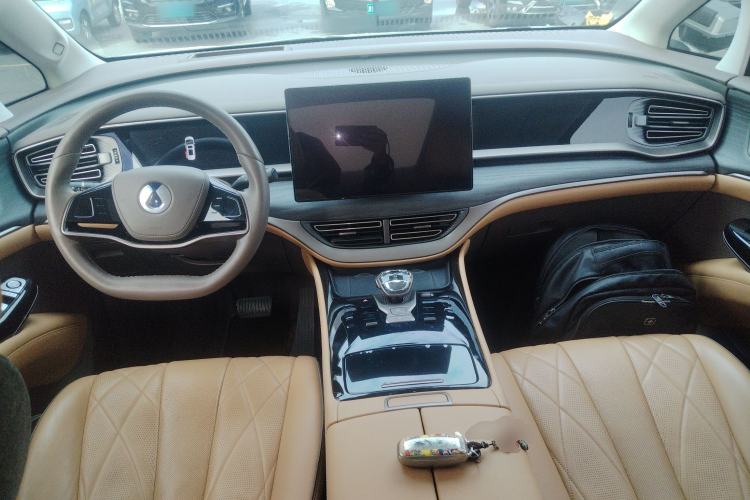 Used Denza D9 2022 DM-i 970 Four-Wheel Drive Flagship Model