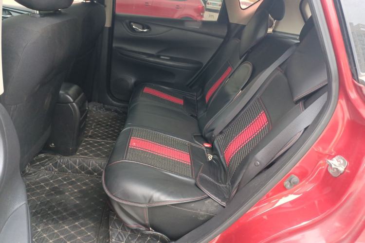 Used Nissan Tiida 2016 1.6L CVT Cool Dynamic Edition
